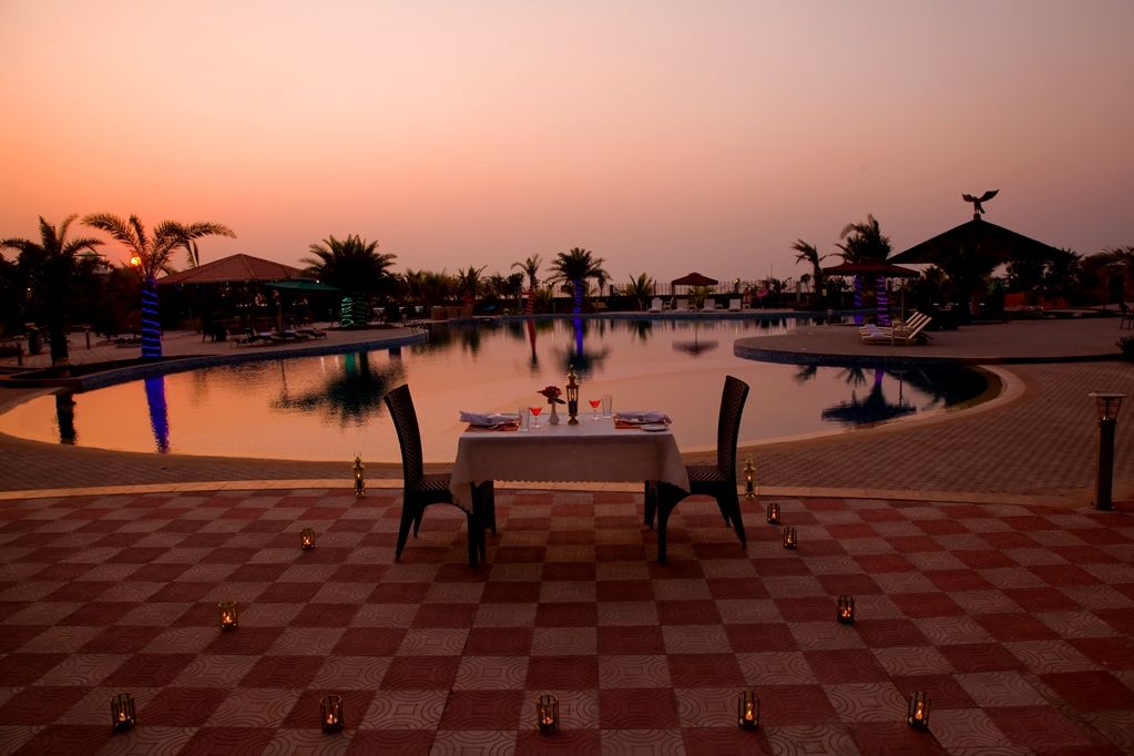 Royal Tulip Sea Pearl Beach Resort & Spa 콕스 바자르 레스토랑 사진